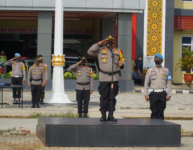 Dihadiri Bupati H. Sukiman, Kapolres Rohul Pimpin Apel Pergeseran Personel Pengamanan TPS di Pilkada 2020