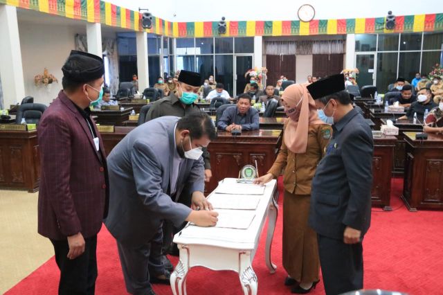 DPRD dan Pemkab Setujui ABPD Rohul 2021 Senilai Rp 1.1 Triliun