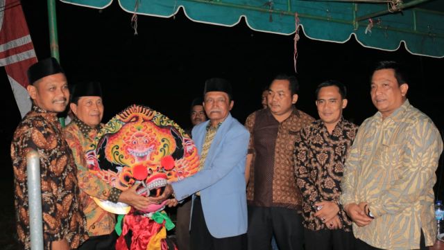 Bupati Rohul H.Sukiman Hadiri Hut Desa Rambah Baru Ke-30 Tahun