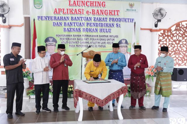 Wujudkan Data Kemiskinan yang Akurat dan Valid, Bupati Rohul H. Sukiman Resmi Launching Aplikasi E-Bangkit
