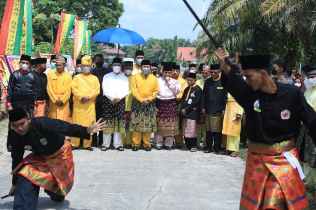 Berkunjung Ke Luhak Kepenuhan, Gubri Diberi Amanah Gelar Adat