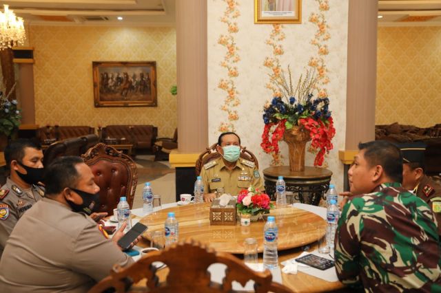 Sukseskan Pilkada Rohul 2020, Bupati H. Sukiman : DESK Pilkada Harus Bekerja Maksimal dan Sesuai Aturan