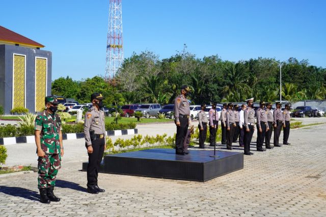 Kapolres Rohul Pimpin Apel Pergeseran Pasukan PAM, 684 Tim Gabungan Siap Amankan Pilkades Serentak 2021
