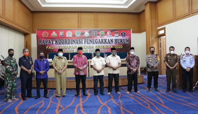 Bupati H. Sukiman Buka Rakor Penegakan Hukum, 3 Bapaslon Sepakat Teken Deklarasi Laksanakan Protokol Kesehatan di Tahapan Pilkada Rohul 2020