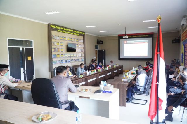 Rapat Lintas Sektoral OPS Lilin Lancang Kuning 2020 Polres Rokan Hulu.  Kapolres  Menjaga Keamanan Dan Kenyamanan Serta Terhindar Dari Covid-19