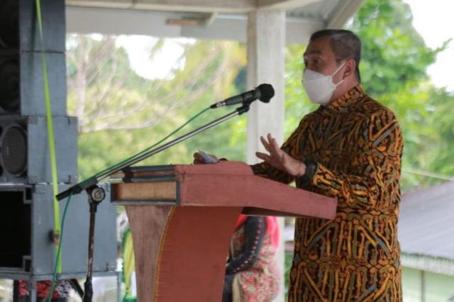 Gubri resmikan jembatan di Rohul. H.Sukiman, terimakasih,  bantuan gubernur, sangat di harapkan membangun  Rokan Hulu