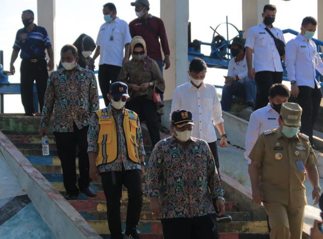 Bupati H. Sukiman dan Kepala BWS Sumatra III Tinjau normalisasi  Bendungan Sipogas