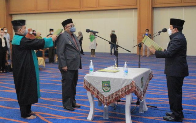Bupati Rokan Hulu H.Sukiman Resmi Lantik Muhammad Zaki Sebgai Penjabat Sekda Rohul