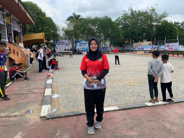 Singkirkan Bengkalis, Atlet Petanque Rohul Kategori Single Women Melaju ke Babak Semi Final