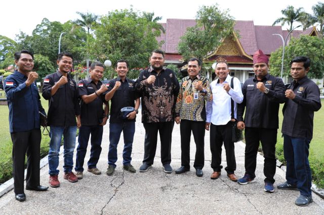 Pengurus PWI Riau Resmi Dilantik, Pemkab Rohul Harap Peran Pers Berkontribusi dalam Pembangunan