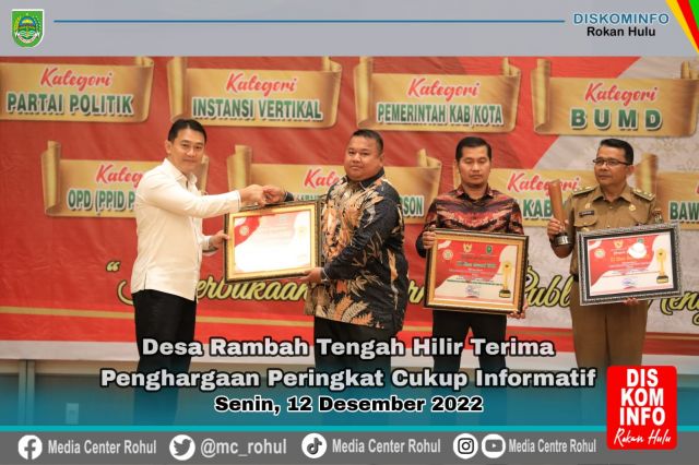 Ajang KI Riau Award 2022, Desa Rambah Tengah Hilir Terima Penghargaan Peringkat Cukup Informatif