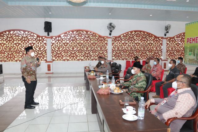 Gubernur dan Forkopimda Riau serta Bupati/Walikota Rakor Covid 19, Bupati H. Sukiman: Laporkan Perkembangan Covid-19 di Rohul