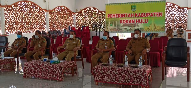 Launching Saring Desa, Bupati H. Sukiman Pantau Penanganan Covid-19 di Desa Melalui Vidcon