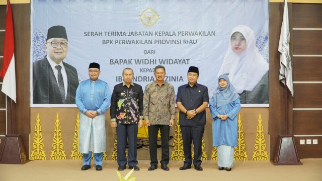 Bupati Rohul Hadiri Sertijab Kepala BPK perwakilan Riau