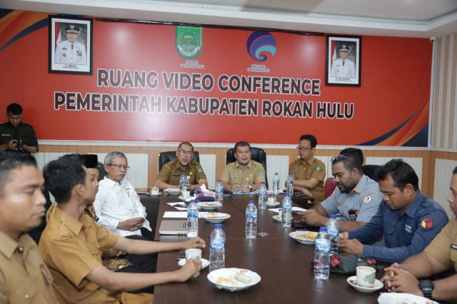 KI Provinsi Riau: Serahkan SAQ Monev Tahun 2022 ke PPID Utama Diskominfo Rohul