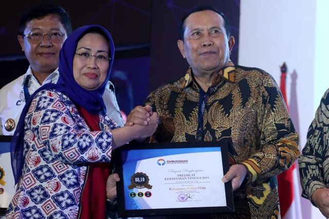 Pemkab Rohul Raih Penghargaan Predikat Kepatuhan Tinggi Dari Ombudsman RI   