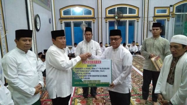 Pemkab Bantu Pembangunan Mesjid Jami Al Ikhlas Rawa Makmur 50 Juta