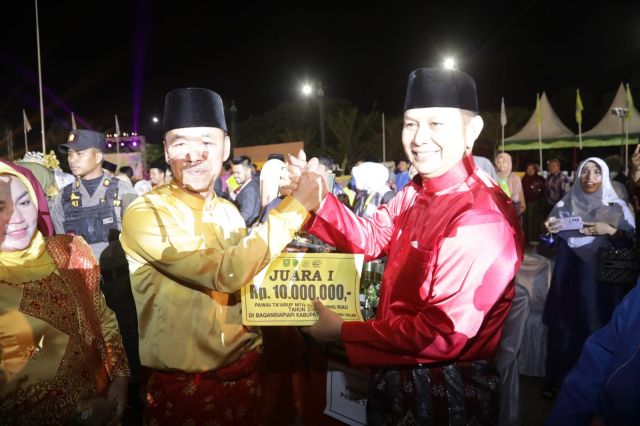 MTQ Ke - XL Riau Resmi Ditutup, Kafilah Rohul Sabet Juara I Pawai Taaruf, Stand Bazar Juara III